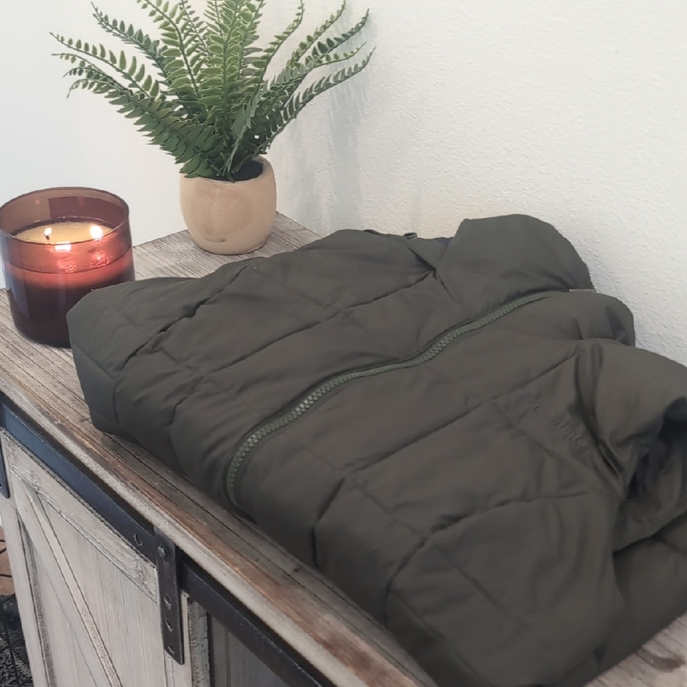 Columbia Dark Green Puffer Vest